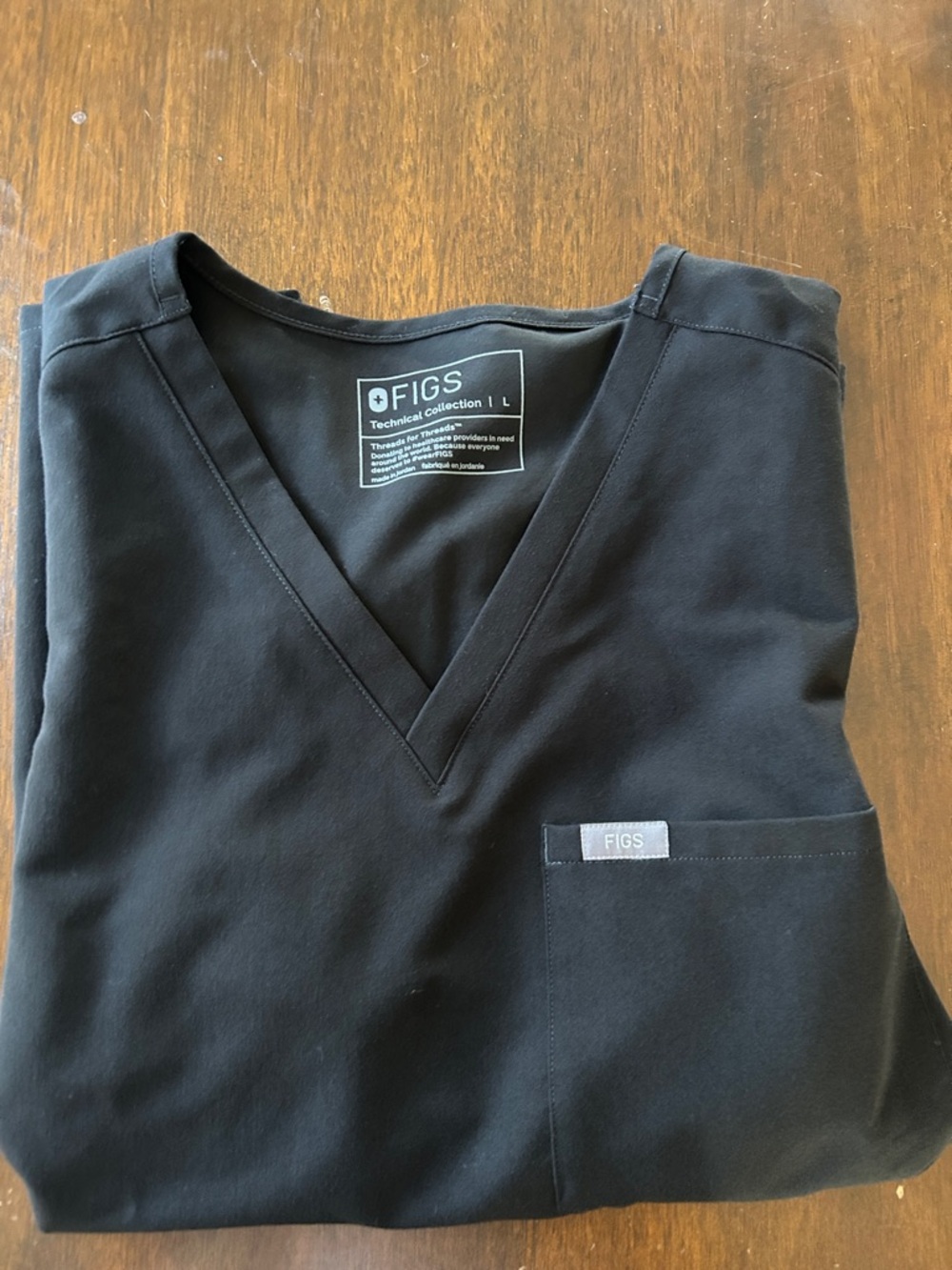 FIGS Women’s Black V-Neck Scrub Top